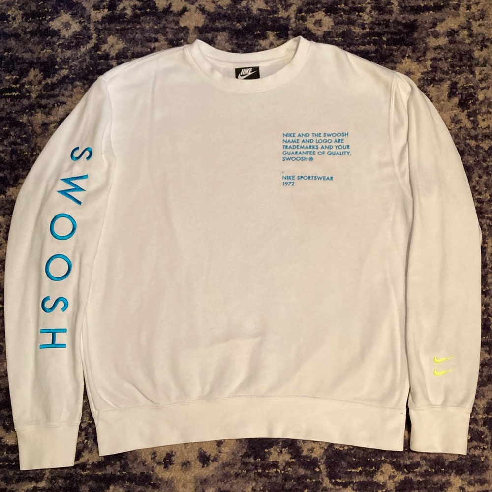 Vintage Nike sweatshirt / long sleeve crewneck / sweater